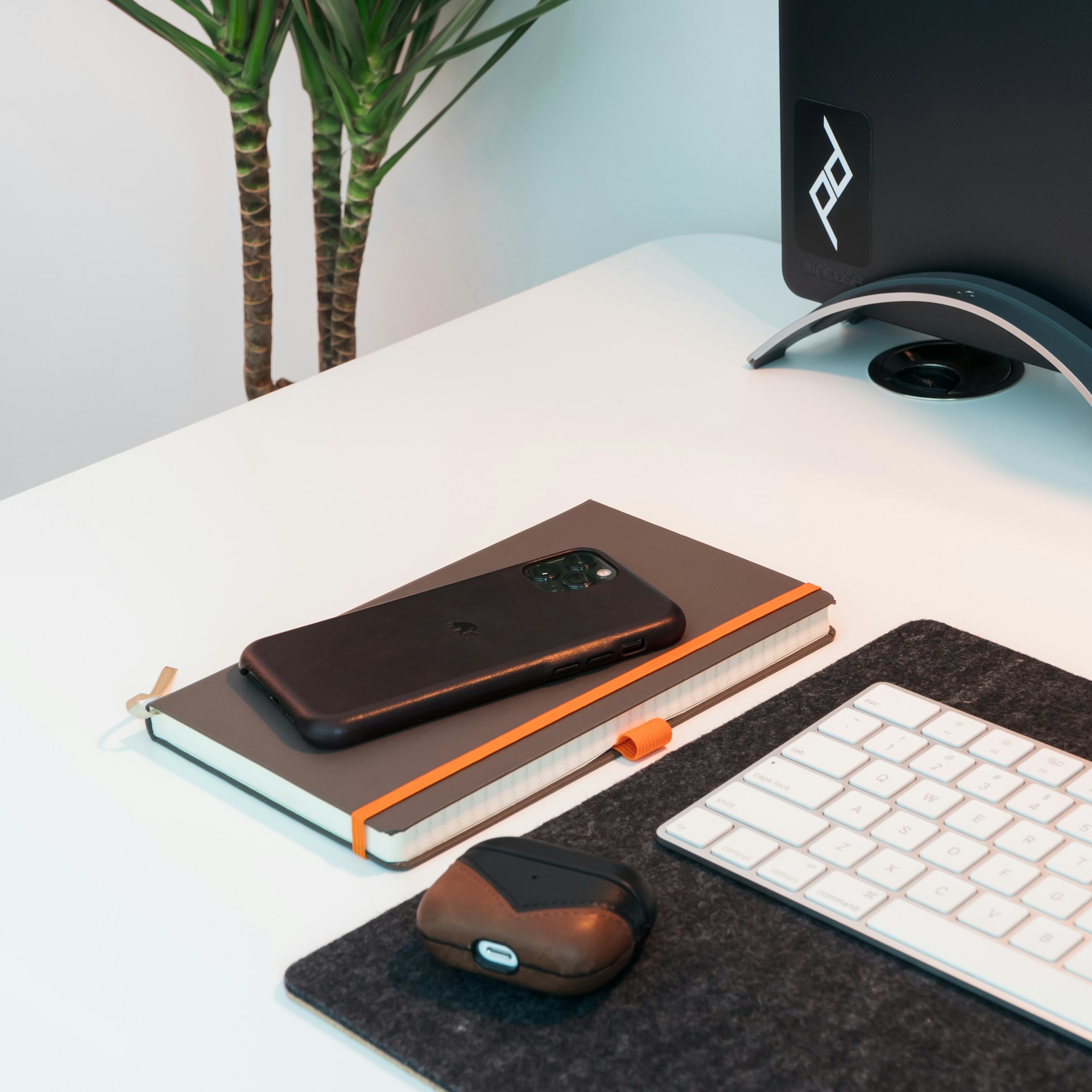 Felt&Cork Desk Mat – precision and comfort for your workspace